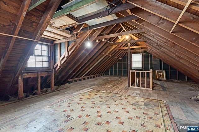 140 Palsa Avenue, Elmwood Park, NJ 07407
