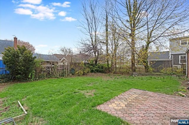 140 Palsa Avenue, Elmwood Park, NJ 07407