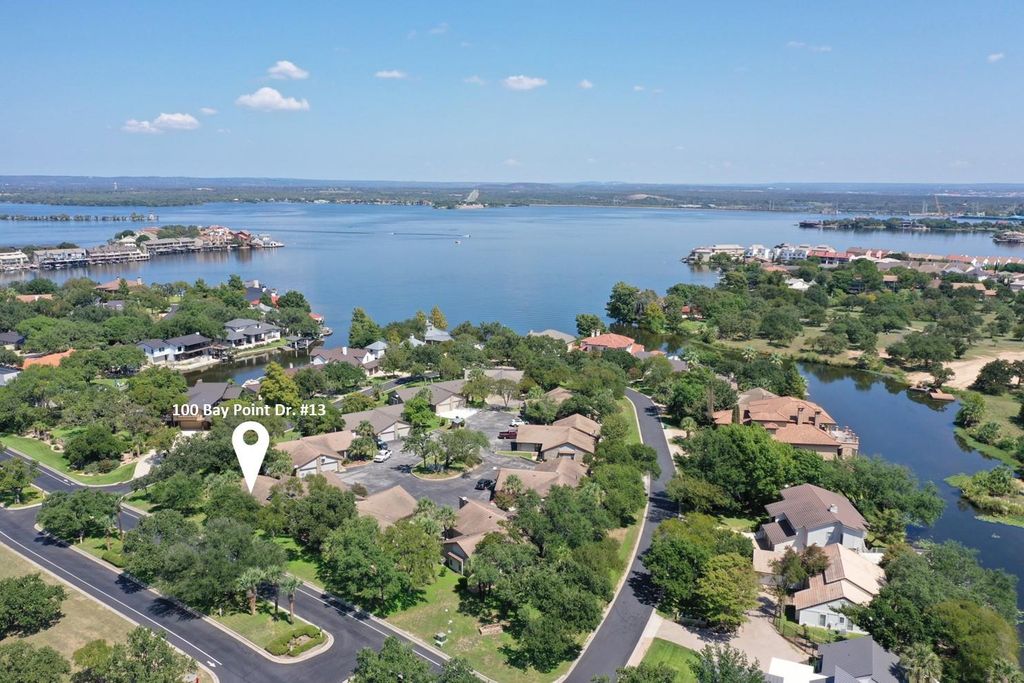 100 Bay Point DR 13, Horseshoe Bay, TX 78657