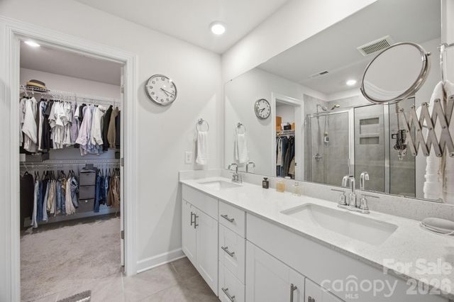 1218 Colgher Street, Charlotte, NC 28227