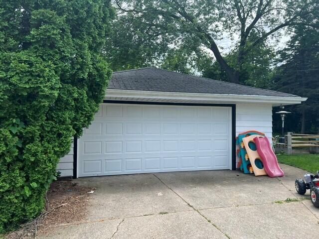 5131 W Willow ROAD, Milwaukee, WI 53223