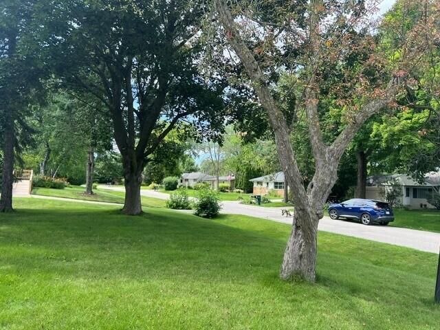 5131 W Willow ROAD, Milwaukee, WI 53223