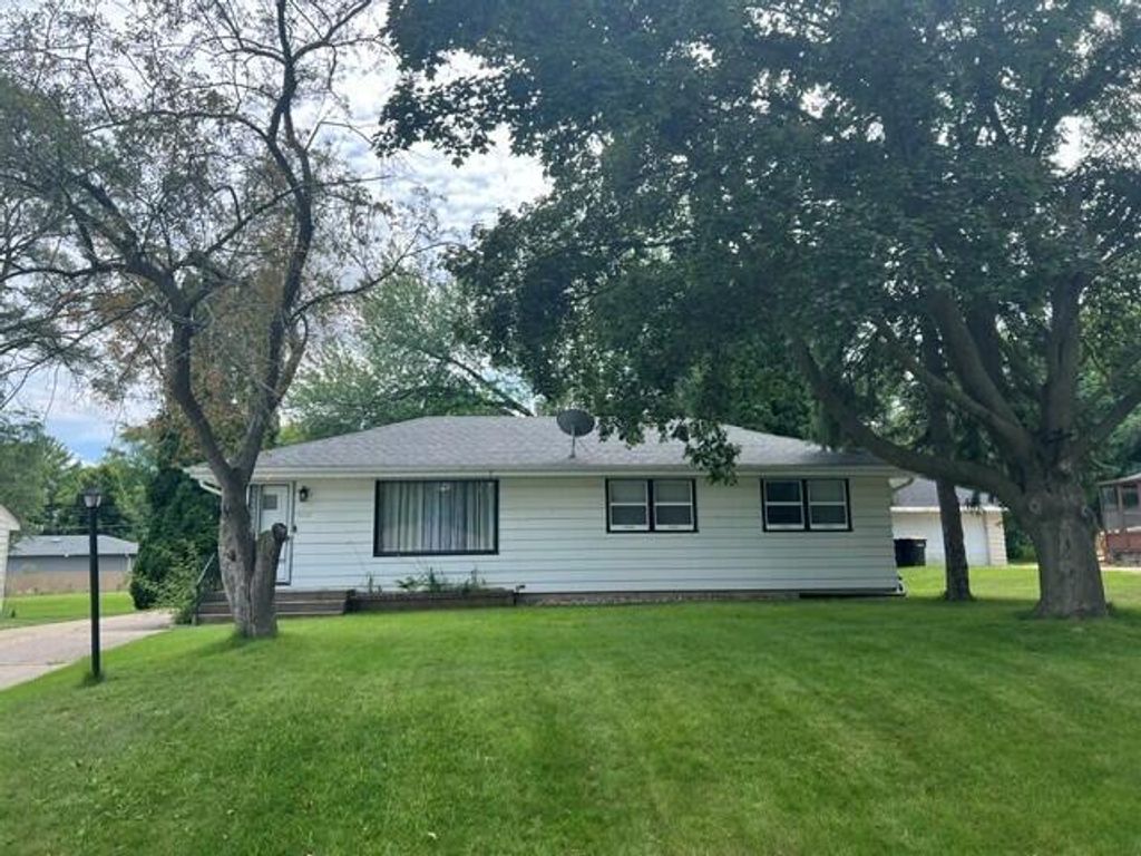 5131 W Willow ROAD, Milwaukee, WI 53223