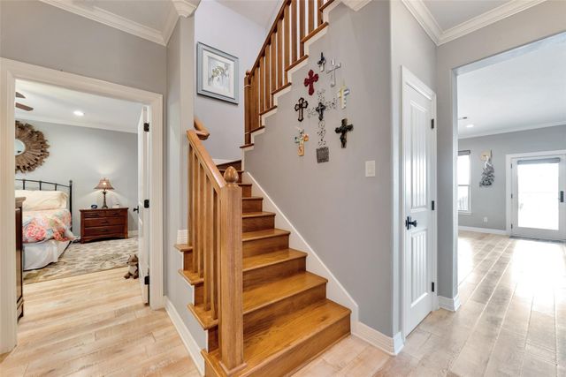 1522 Windsong Way, Tiki Island, TX 77554