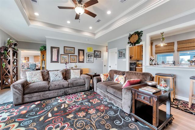 1522 Windsong Way, Tiki Island, TX 77554