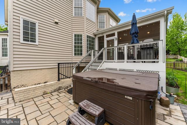 21398 FAIRHUNT DR, Ashburn, VA 20148