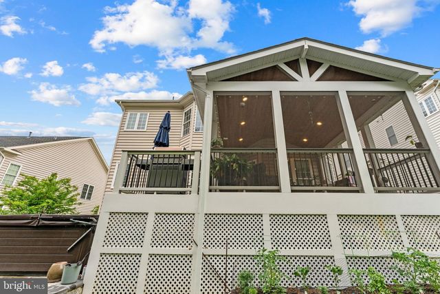 21398 FAIRHUNT DR, Ashburn, VA 20148