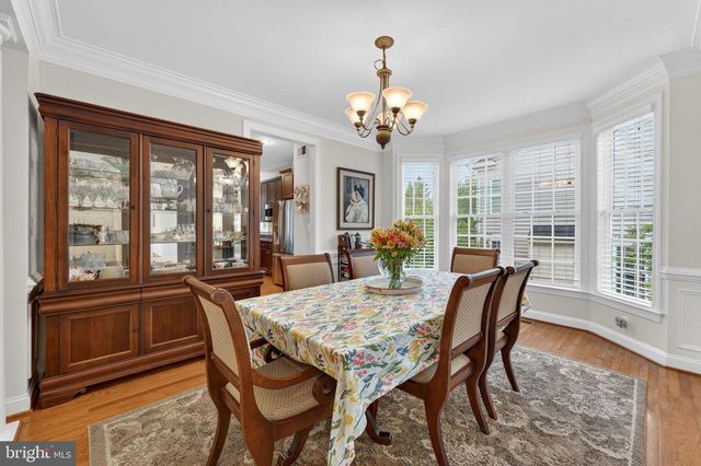 21398 FAIRHUNT DR, Ashburn, VA 20148