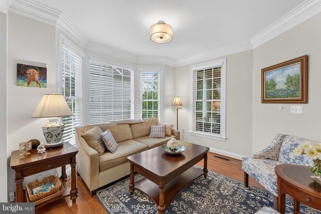 21398 FAIRHUNT DR, Ashburn, VA 20148