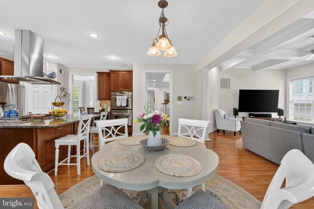 21398 FAIRHUNT DR, Ashburn, VA 20148