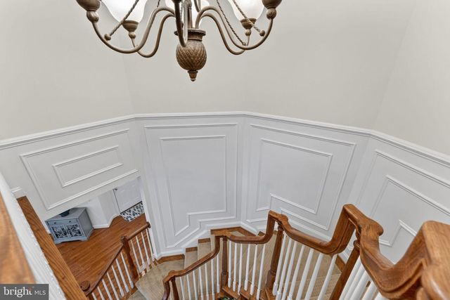 21398 FAIRHUNT DR, Ashburn, VA 20148