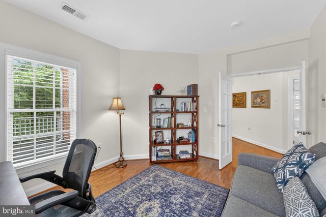 21398 FAIRHUNT DR, Ashburn, VA 20148