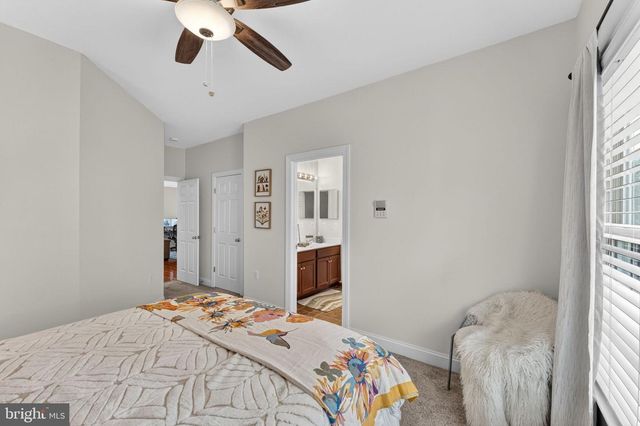 21398 FAIRHUNT DR, Ashburn, VA 20148