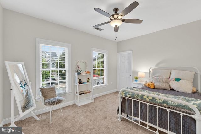 21398 FAIRHUNT DR, Ashburn, VA 20148