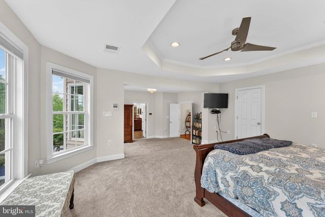 21398 FAIRHUNT DR, Ashburn, VA 20148