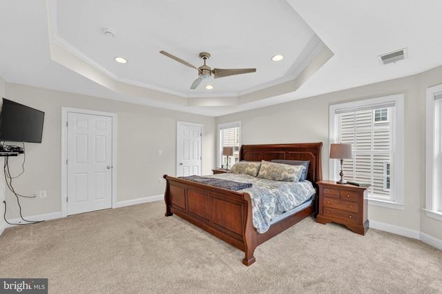 21398 FAIRHUNT DR, Ashburn, VA 20148