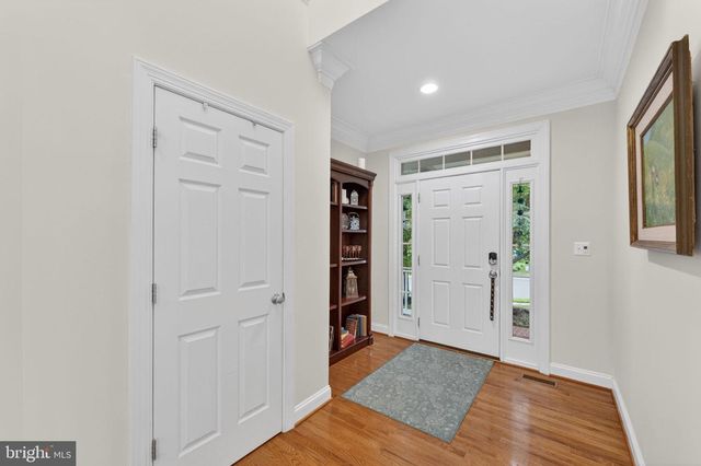 21398 FAIRHUNT DR, Ashburn, VA 20148