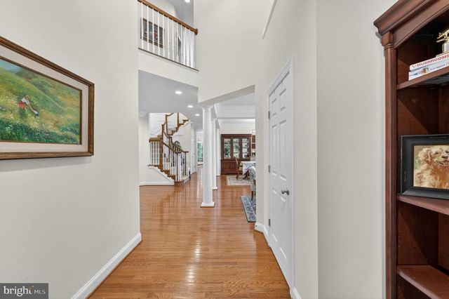 21398 FAIRHUNT DR, Ashburn, VA 20148
