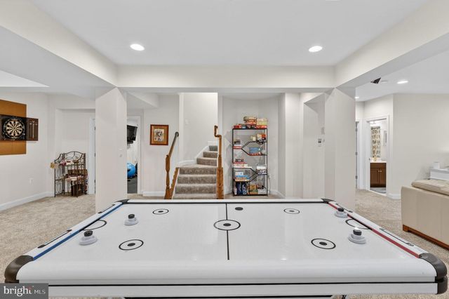 21398 FAIRHUNT DR, Ashburn, VA 20148