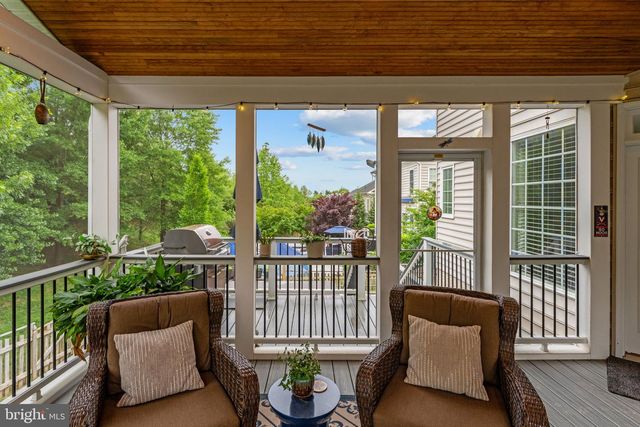 21398 FAIRHUNT DR, Ashburn, VA 20148