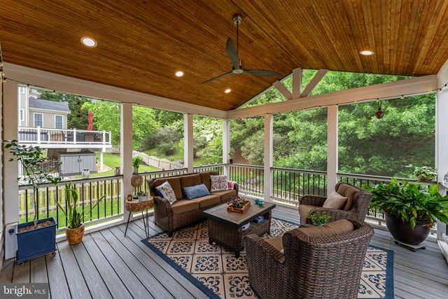 21398 FAIRHUNT DR, Ashburn, VA 20148
