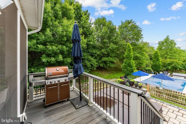 21398 FAIRHUNT DR, Ashburn, VA 20148