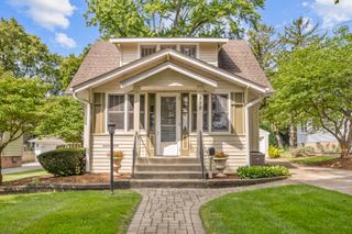309 S 6th Street, St. Charles, IL 60174
