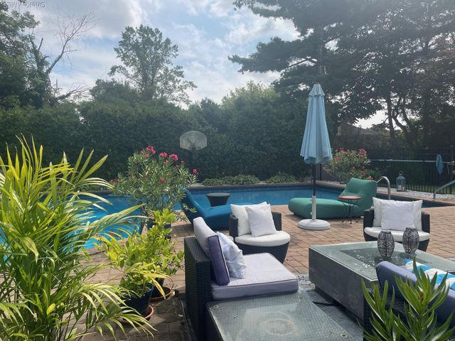 69 Lauren Avenue, Dix Hills, NY 11746