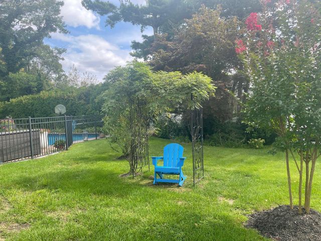 69 Lauren Avenue, Dix Hills, NY 11746