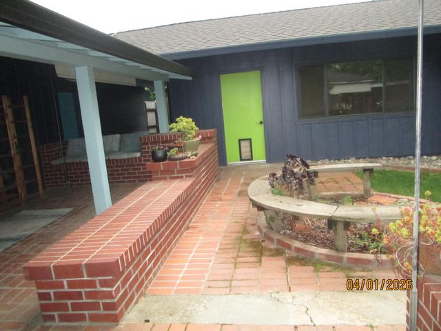 135 S Fairmont Ave, Lodi, CA 95240