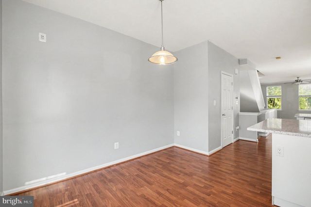 3041 CHINKAPIN OAK LN, Woodbridge, VA 22191