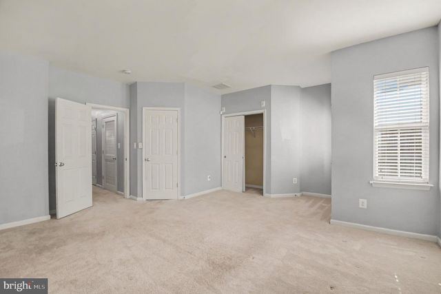 3041 CHINKAPIN OAK LN, Woodbridge, VA 22191