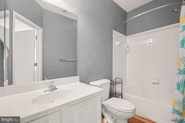 3041 CHINKAPIN OAK LN, Woodbridge, VA 22191