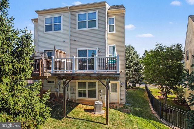 3041 CHINKAPIN OAK LN, Woodbridge, VA 22191