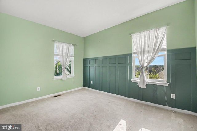 3041 CHINKAPIN OAK LN, Woodbridge, VA 22191