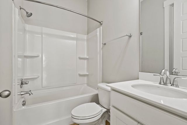 1600 Athena Lane, North Charleston, SC 29405