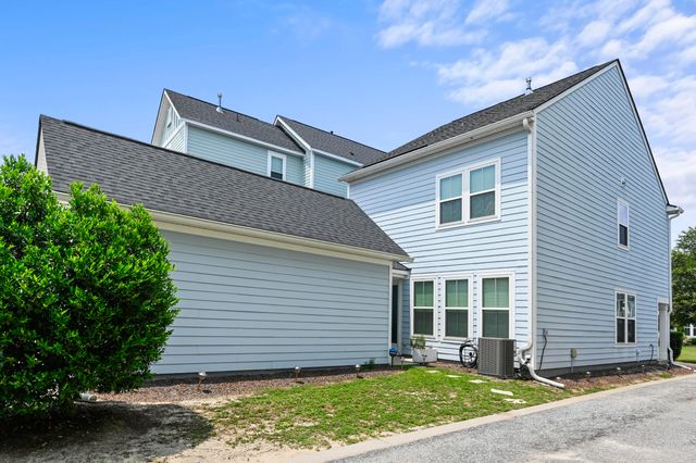 1600 Athena Lane, North Charleston, SC 29405