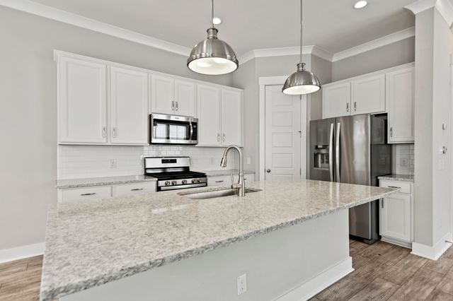 1600 Athena Lane, North Charleston, SC 29405