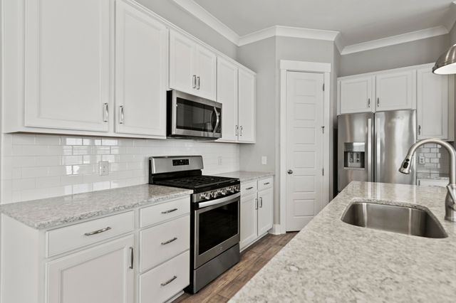 1600 Athena Lane, North Charleston, SC 29405