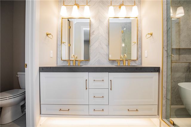 4111 S Champions Drive, Rogers, AR 72758