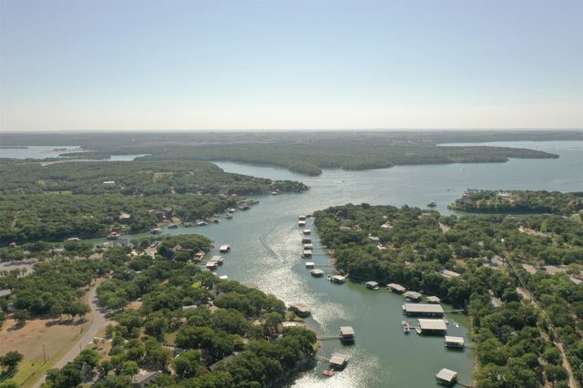 455 Cr-1742, Chico, TX 76431