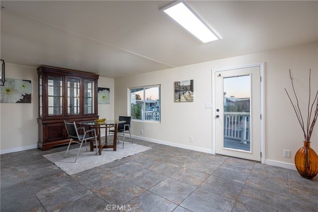 301 E Foothill Boulevard E 39, Pomona, CA 91767
