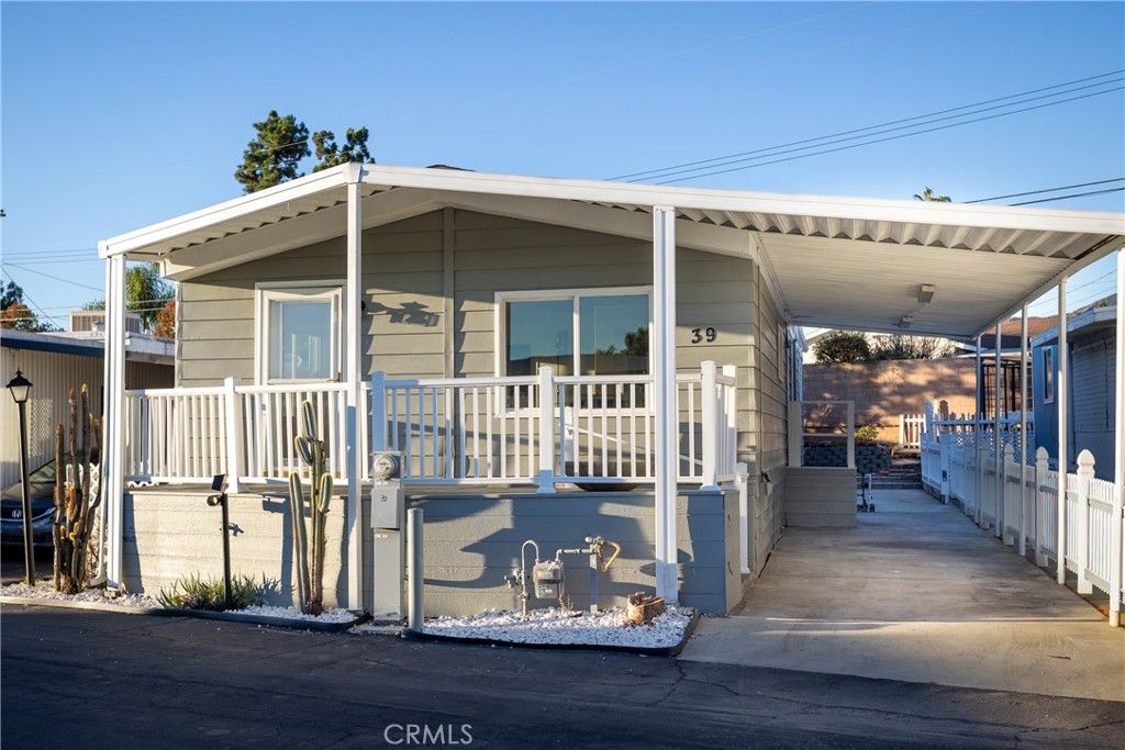301 E Foothill Boulevard E 39, Pomona, CA 91767