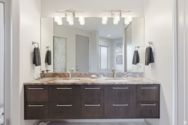 371 N PINION HILLS DR, Dammeron Valley, UT 84783