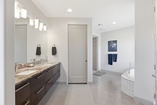 371 N PINION HILLS DR, Dammeron Valley, UT 84783