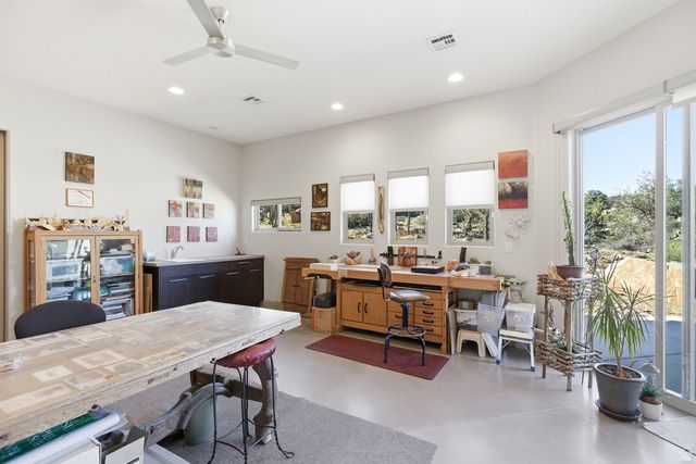 371 N PINION HILLS DR, Dammeron Valley, UT 84783