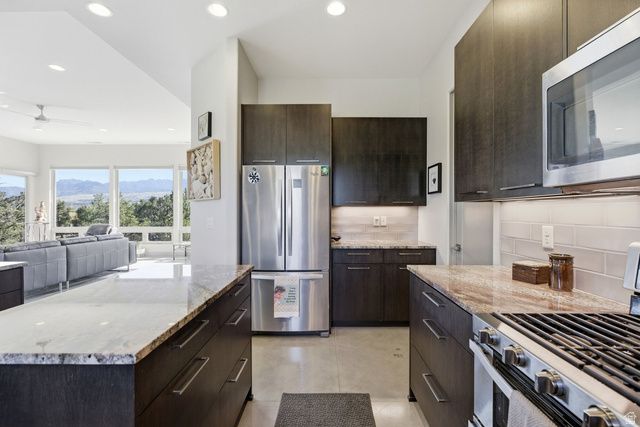 371 N PINION HILLS DR, Dammeron Valley, UT 84783