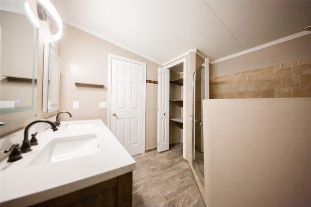 153 Alice Springs Lane, Weatherford, TX 76085