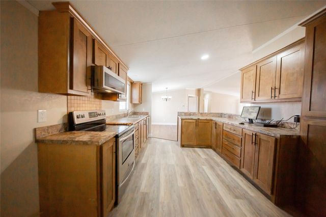 153 Alice Springs Lane, Weatherford, TX 76085