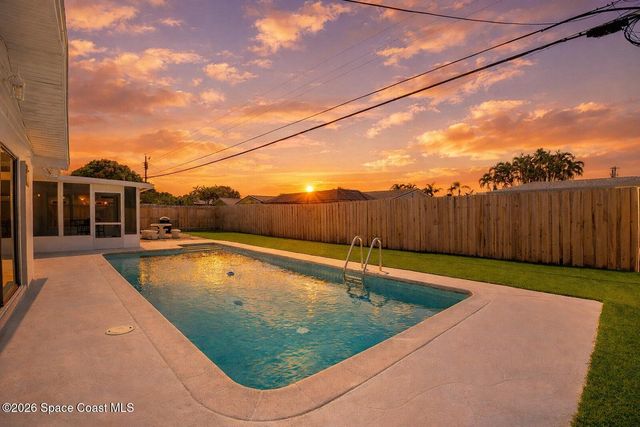 345 Park Avenue SE, Satellite Beach, FL 32937